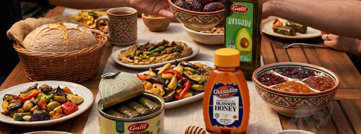 What to Bring to Sukkot Dinner: Food, Host Gifts, and Thoughtful Ideas